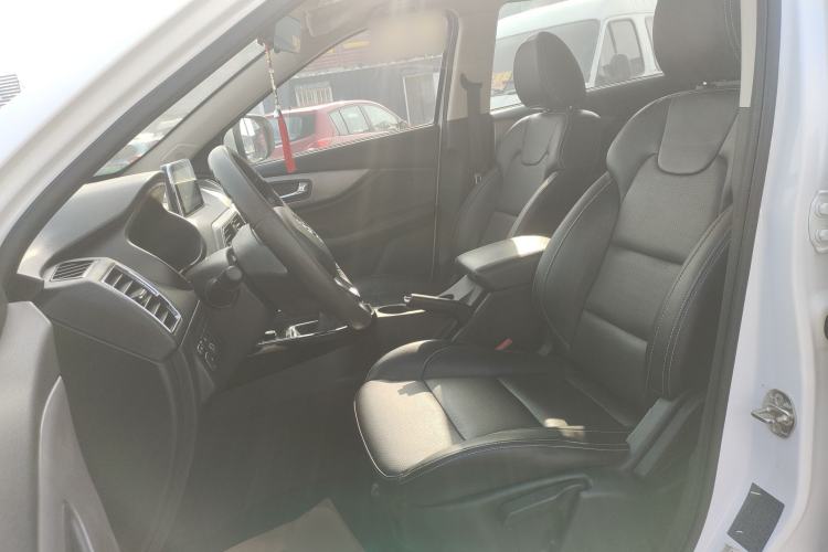 Used Dongfeng Fengon S560 2018 1.8L Manual Urban Model 7 Seats