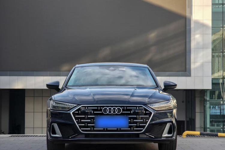 Used Audi A7L 2024 45TFSI S-line Dream-Building Edition Flow Crystal Package
