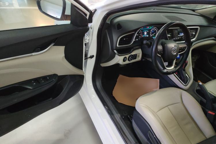 Used Buick GT 2018 15T Dual-Clutch Elite Model China V Standard
