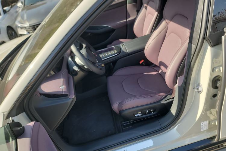 Used  SU7 2024 Four-Wheel Drive Ultra-Long Range Advanced Intelligent Driving Max Edition
