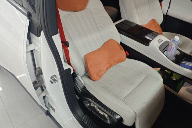 Used ONVO L60 2024 60 kWh Rear-Drive Version