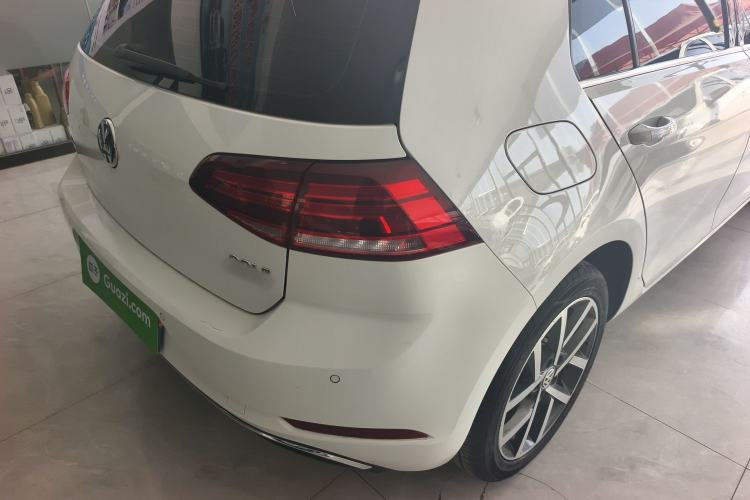 Used Volkswagen Golf 2020 200TSI DSG Comfortable and Ambitious Edition
