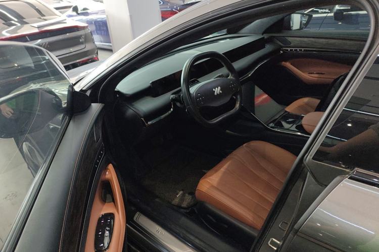 Used  L7 2022 Dynamic Model
