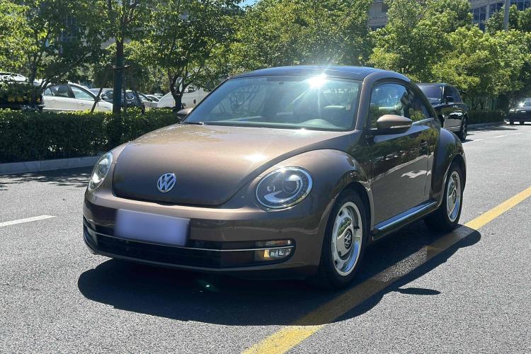 Used Volkswagen Beetle 2015 180TSI model
