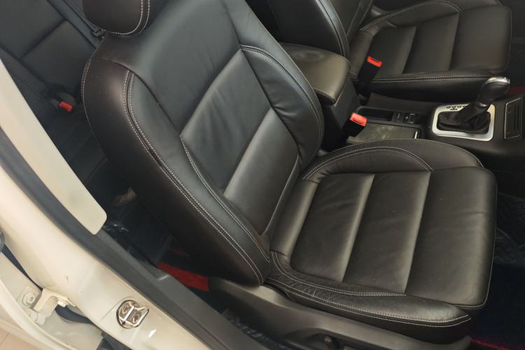 Used Volkswagen Tiguan 2016 280TSI Automatic Two-Wheel Drive Silk Road Comfort Edition
