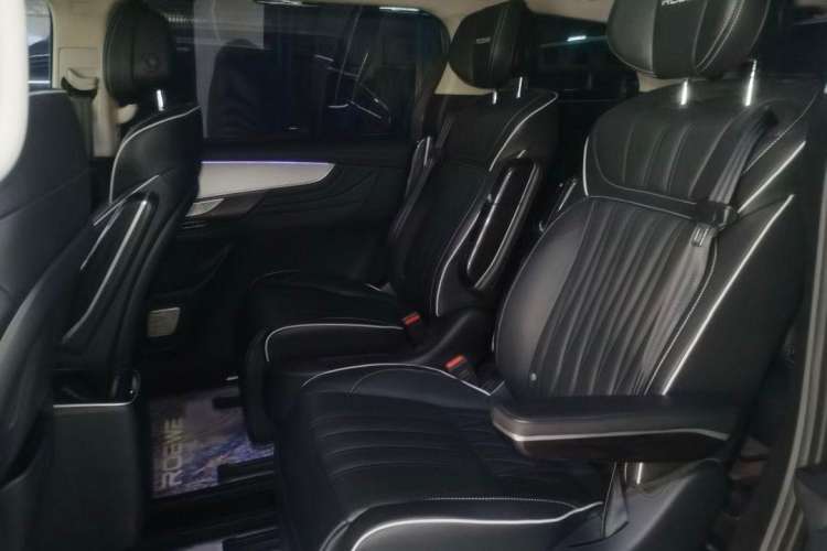 Used Roewe iMAX8 2021 400TGI Supreme Series Lu Zun Edition
