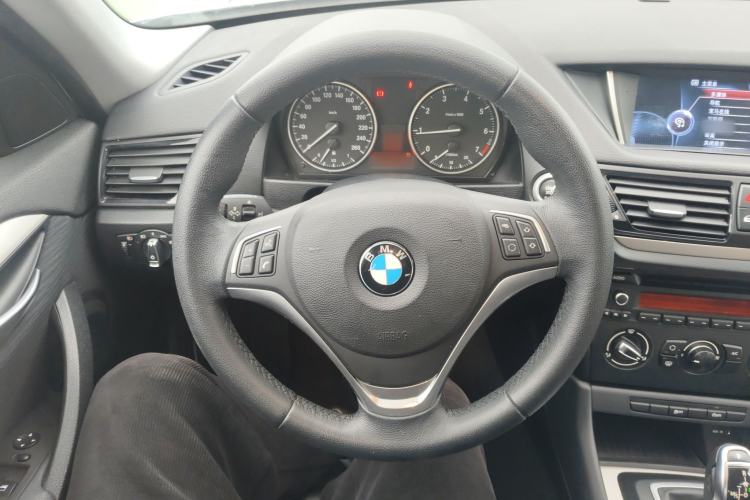 Used BMW X1 2014 sDrive18i Fashion Model
