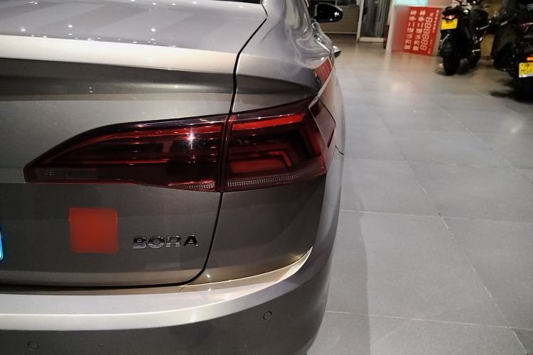 Used Volkswagen Bora 2019 Revised Version 1.5L Automatic Elite Edition China VI Standard
