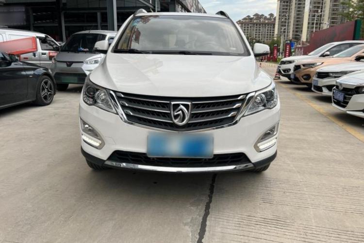 Used Baojun 560 2015 1.8L Manual Elite Model