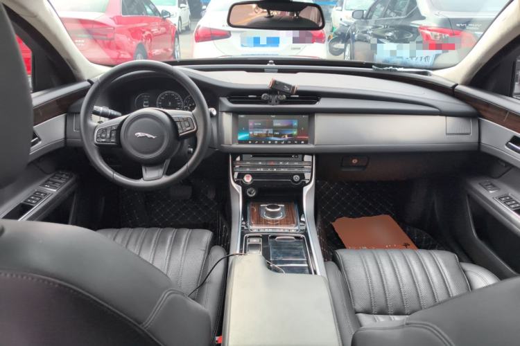 Used Jaguar XFL 2017 XFL 2.0T 240PS Premium Edition