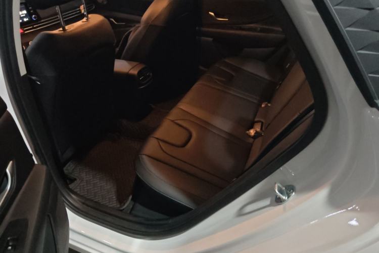 Used Hyundai Elantra 2023 1.5L CVT GLX Elite Edition
