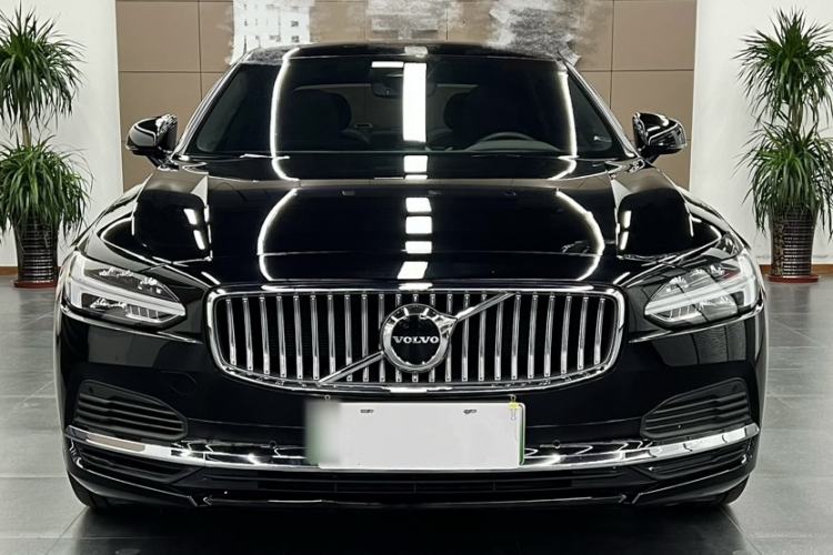 Used Volvo S90 New Energy 2024 Plug-in Hybrid Four-Wheel Drive Long-Range Zhiyi Luxury Edition
