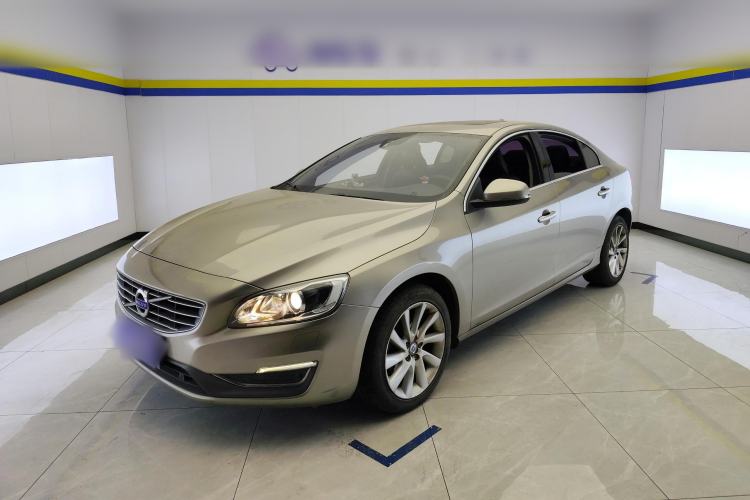 Used Volvo S60 2016 S60L T4 Zhiyuan Edition
