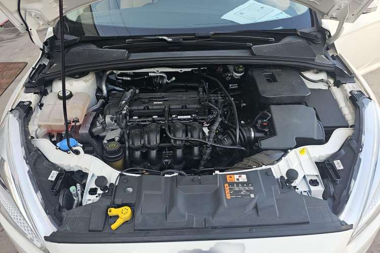 Used Ford Focus 2018 Sedan Classic 1.6L Automatic Comfort Plus Smart Drive Version
