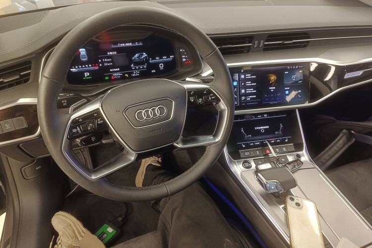 Used Audi A7L 2022 45 TFSI quattro S-line Visionary Crystal Package
