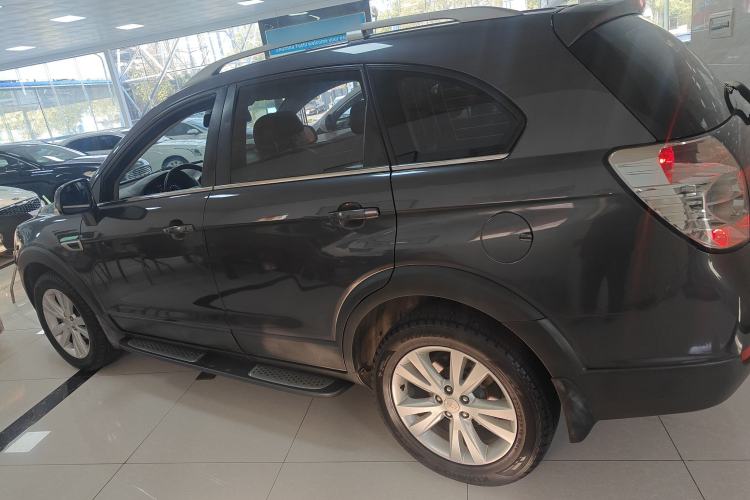 Used Chevrolet Captiva 2014 2.4L 4x4 Flagship Edition 7 Seats
