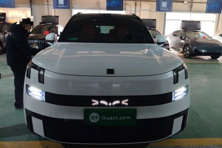 Used Lynk & Co 900 2025 1.5T Ultra
