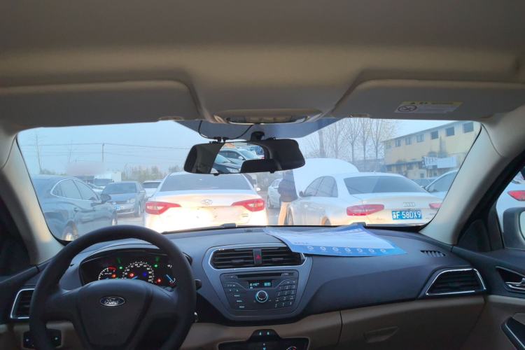 Used Ford Escort 2015 1.5L Manual Comfort Model
