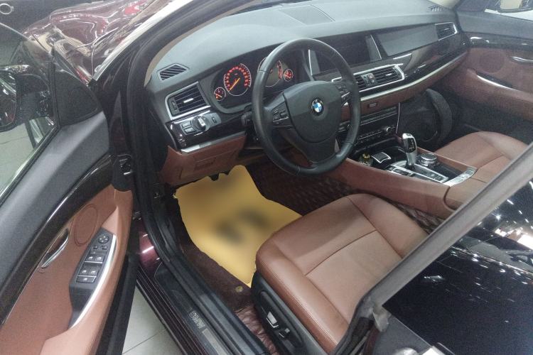 Used BMW 5 Series GT 2015 528i Leading Model
