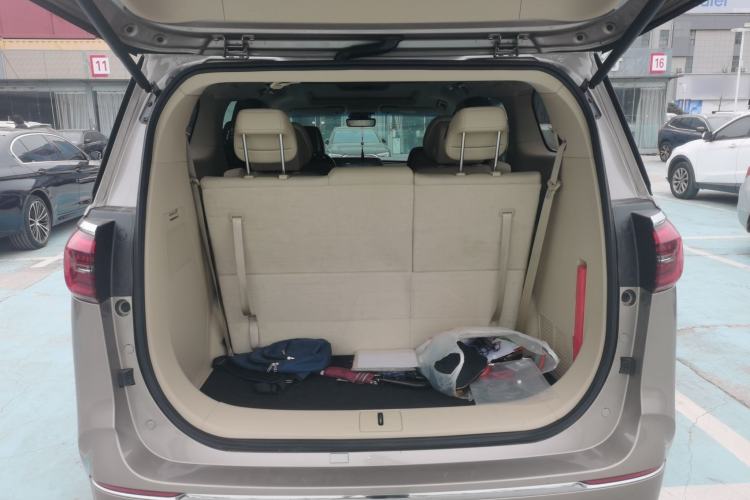 Used Buick GL8 2023 ES Lu Zun Deluxe Model
