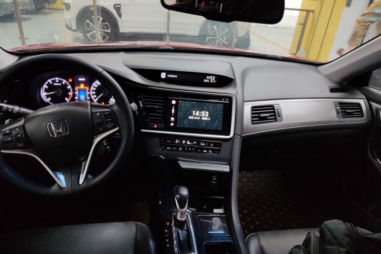 Used Honda Spirior 2015 2.0L Prestige Edition
