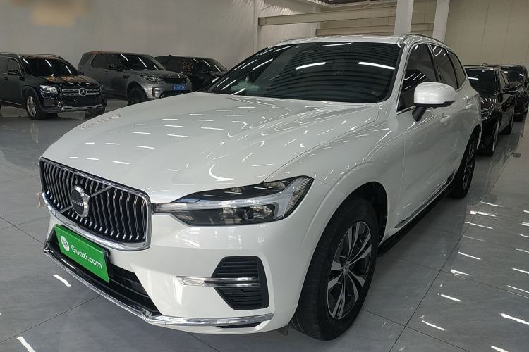 Used Volvo XC60 2023 B5 4x4 Smart Luxury Edition