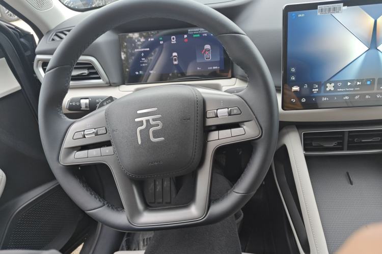 Used BYD Yuan UP 2025 Intelligent Driving Version 401 KM Dynamic Edition