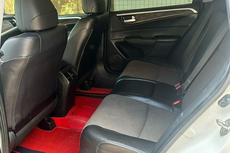 Used Honda Jade 2017 1.8L automatic Comfort version 5 seats