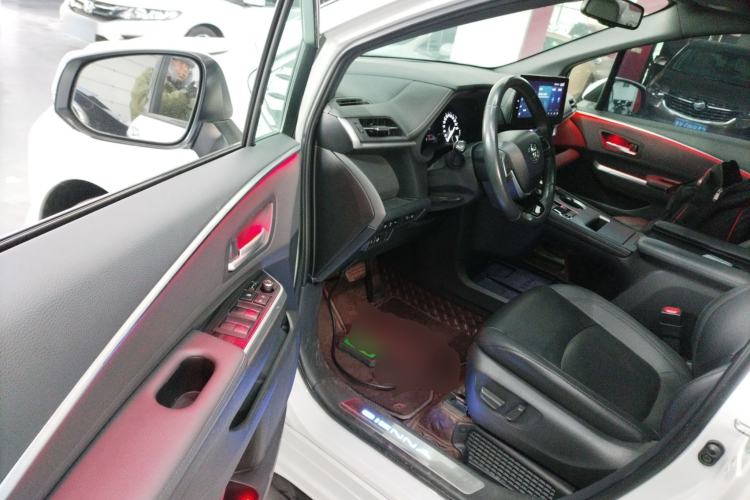 Used Toyota Sienna 2021 2.5L Hybrid Premium Edition