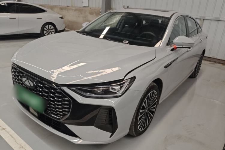 Used Chery Fengyun A8L 2025 1.5 TGDI 145 km Luxury Version
