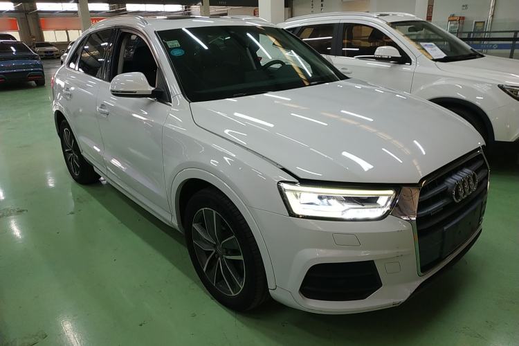 Used Audi Q3 2017 40 TFSI quattro all-wheel-drive sport model
