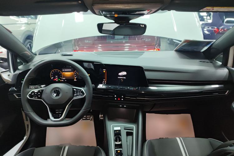 Used Volkswagen Golf 2023 Facelift 280TSI DSG R-Line