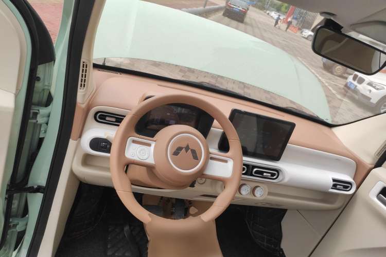 Used Wuling Hongguang MINIEV 2024 3rd Generation 215km Youth Edition
