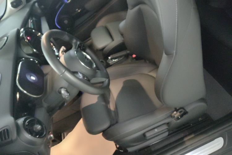 Used  MINI 2023 1.5T COOPER Artist