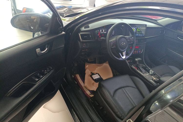 Used Kia K5 2016 2.0L Automatic LUX
