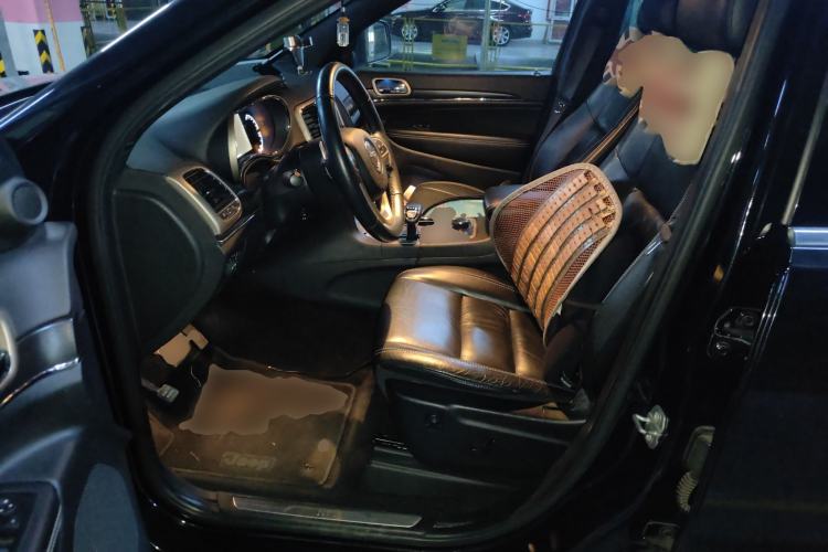 Used  Grand Cherokee (Import) 2014 3.0L Comfort Navigation Edition