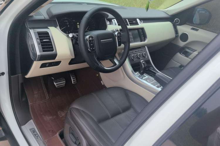 Used Land Rover Range Rover Sport 2015 3.0 SC V6 HSE DYNAMIC
