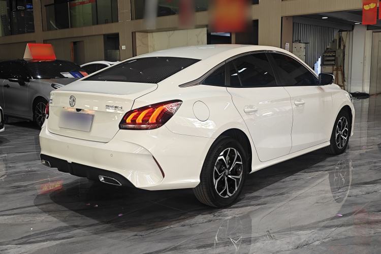 Used MG 5 2022 180 DVVT CVT Youth Luxury Edition
