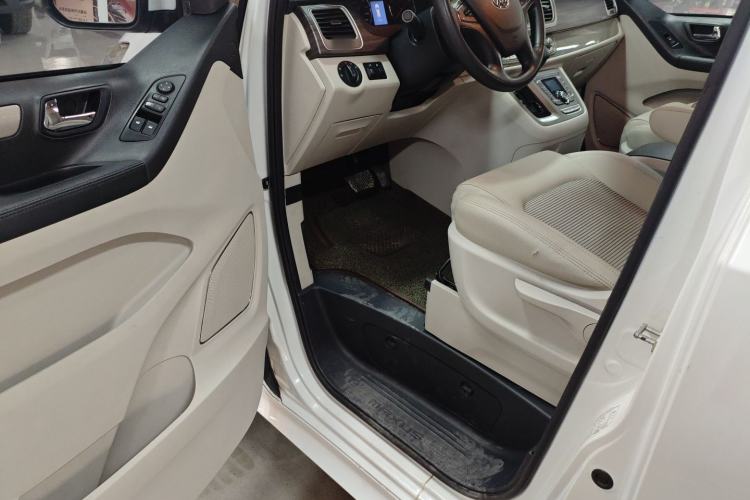 Used SAIC MAXUS G10 2018 PLUS 2.0T Automatic Smart Edition
