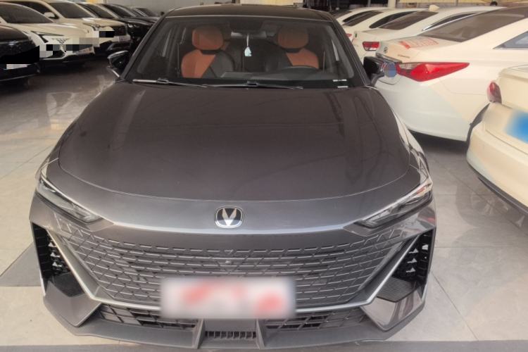 Used Changan UNI-V 2022 1.5T Prestige Version
