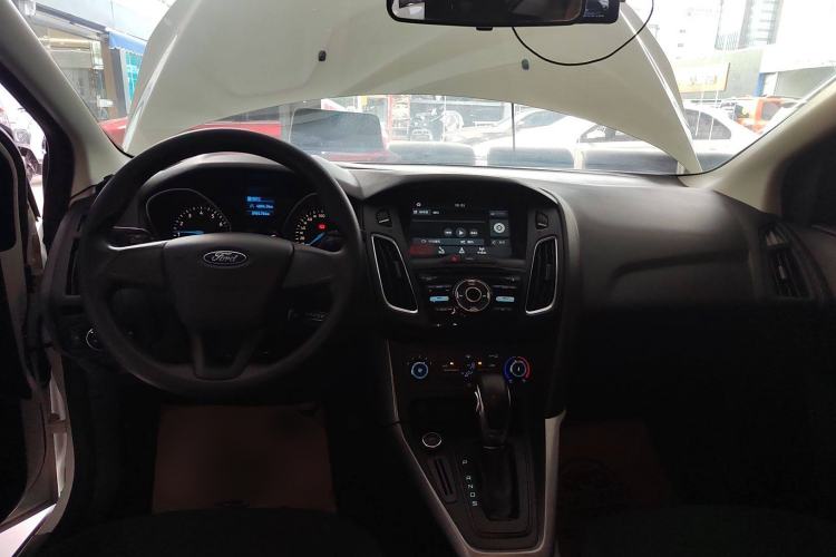 Used Ford Focus 2017 Hatchback 1.6L Automatic Comfort Plus SmartDrive Edition
