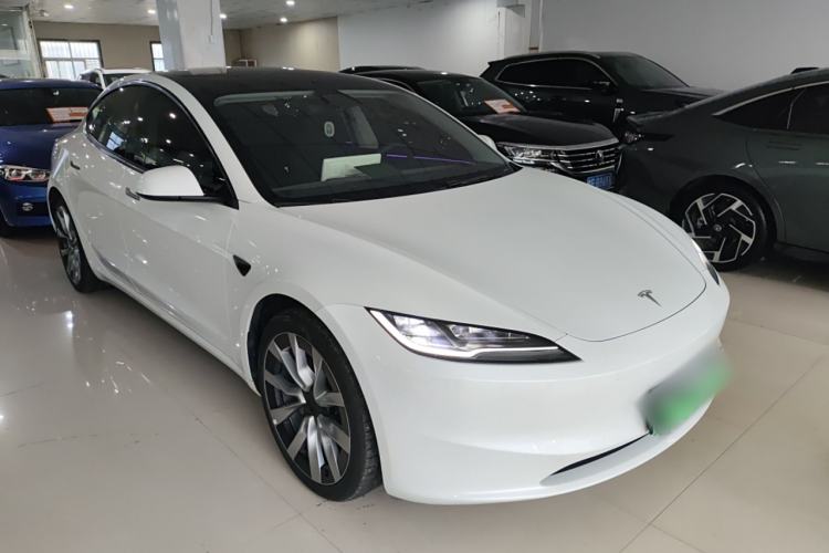 Used Tesla Model 3 2023 Rear-Wheel-Drive Version
