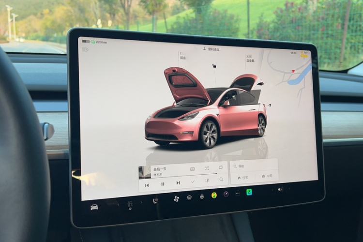 Used Tesla Model Y 2021 Long-Range All-Wheel-Drive Version 3D7
