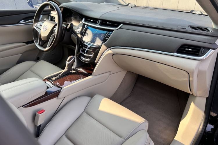 Used Cadillac XTS 2014 28T Comfort Version
