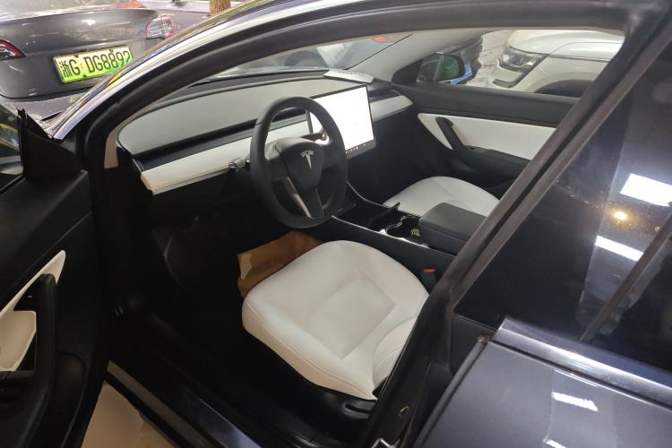 Used Tesla Model 3 2020 Long-Range Rear-Wheel-Drive Version
