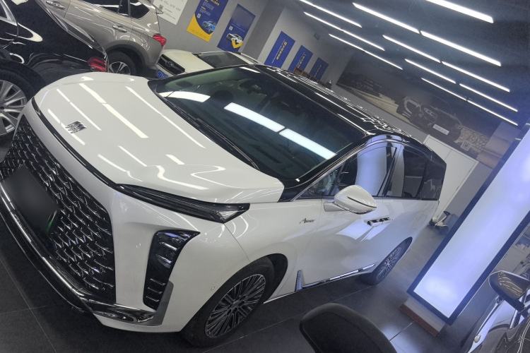 Used Buick GL8 New Energy 2024 Lu Zun Luxury Edition 6-Seater
