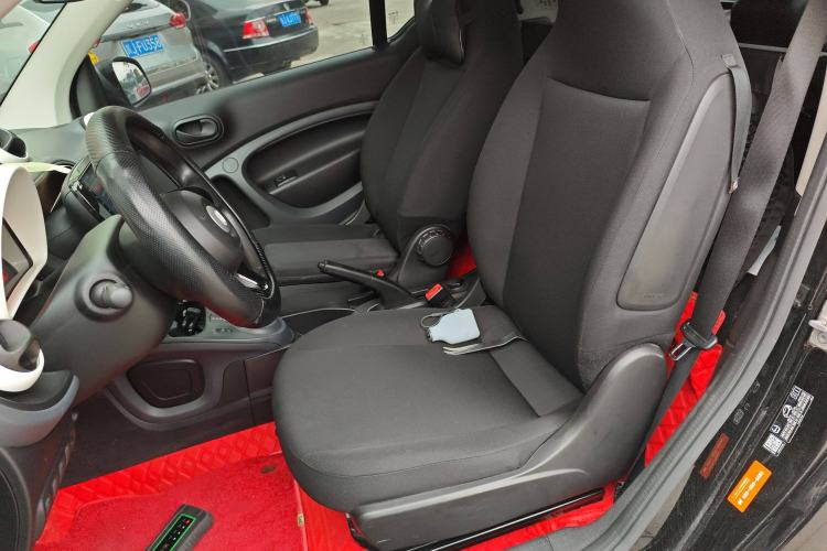 Used  fortwo 2018 1.0L 52kW Hardtop Dynamic Version China V
