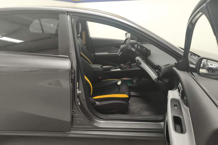 Used GAC Trumpchi EMPOW 2021 270T DCT J15 Version
