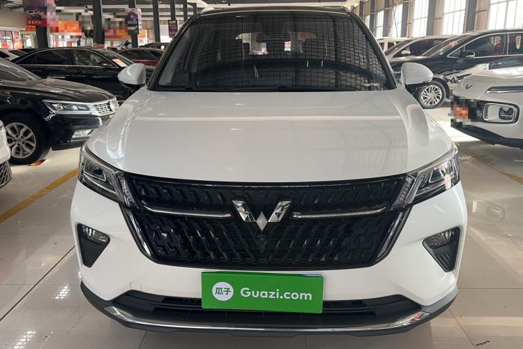 Used Wuling Asta 2022 2.0L DHT Electric-Speed Version
