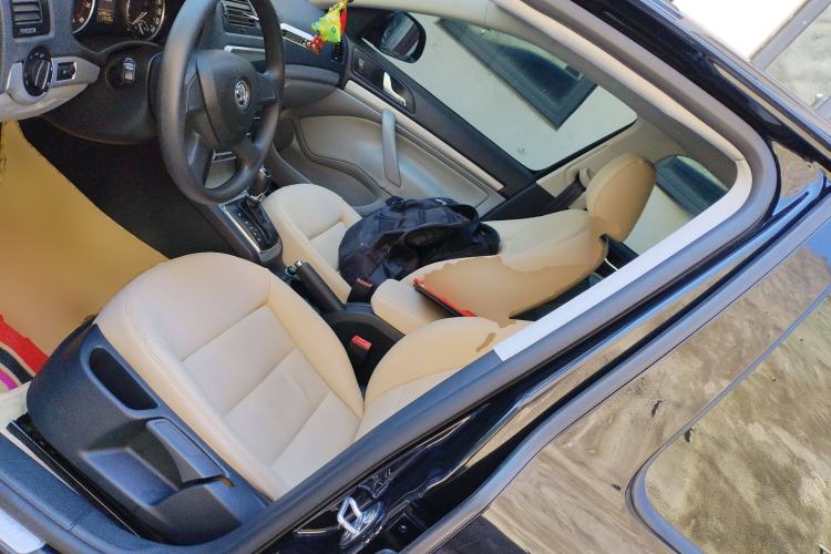 Used Skoda Octavia 2014 2.0L Automatic Yijie Edition
